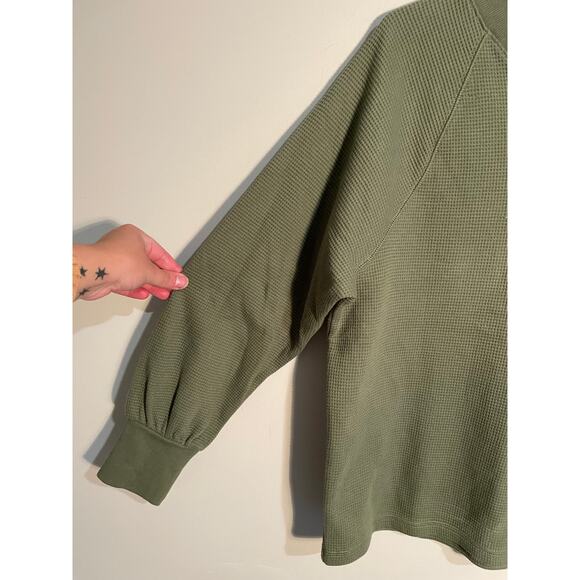 Madewell Textured Waffle V-Neck Henley Sweatshirt in Faded Palm Size Medium - Picture 4 of 11